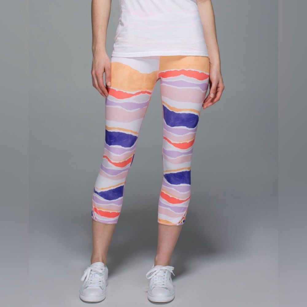 Lululemon True Self Crop Bleacher Stripe White Iris Flower Leggings